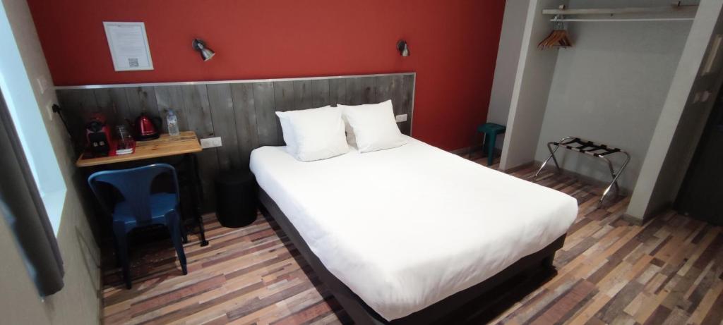 Logis Hotel Yseria - Historical Center - Habitación Queen
