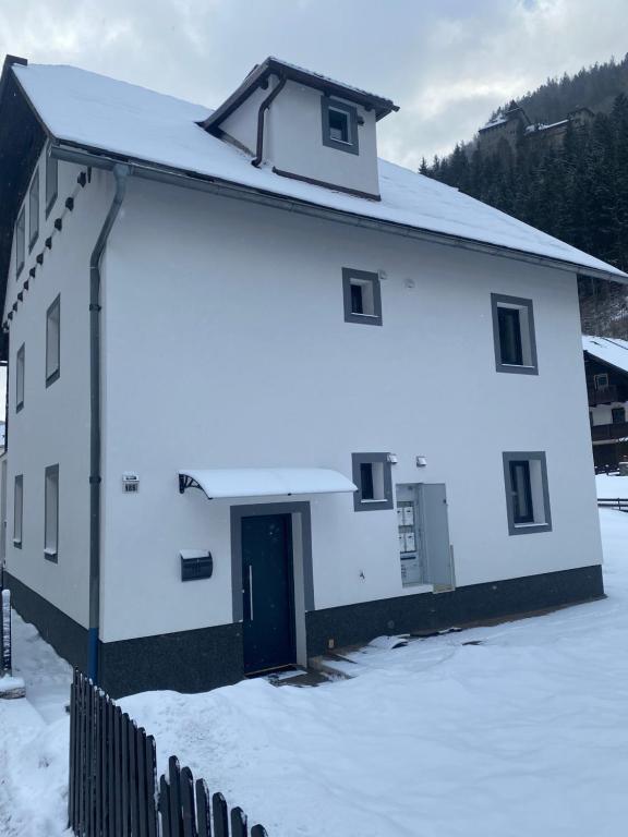 Budova, v ktorej sa apartmán nachádza