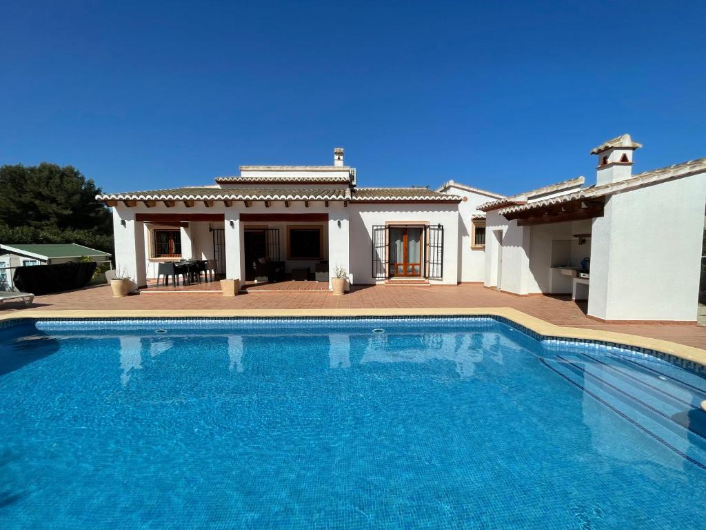 Villa Clara, 8 pers, JAVEA, Costa Blanca, closes to beaches ...