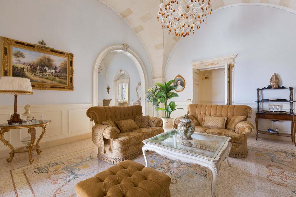 Część wypoczynkowa w obiekcie Villa Nicrys by Perle di Puglia