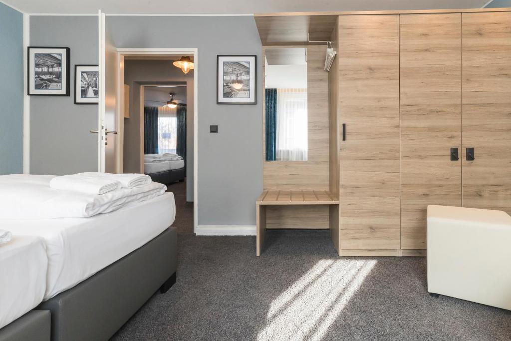 Riverview Apartments by dasPaul - Resim 19