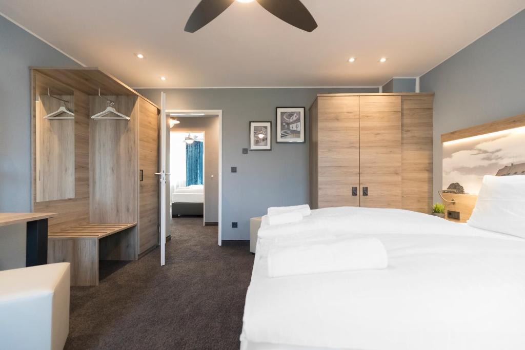 Riverview Apartments by dasPaul - Resim 22