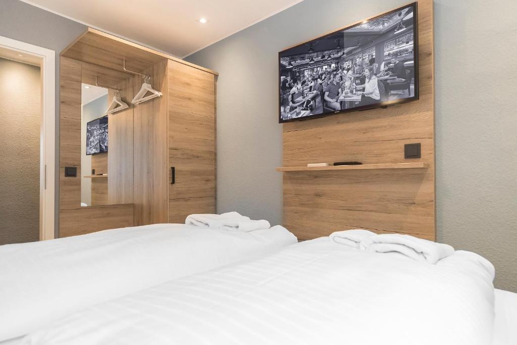 Riverview Apartments by dasPaul - Resim 39