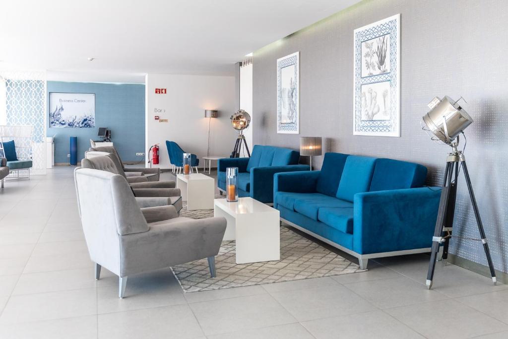 Posezení v ubytování Costa de Prata Hotel