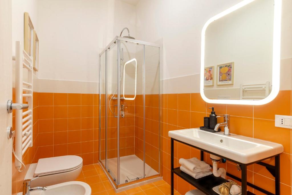 Kúpeľňa v ubytovaní Cool and stylish city apartment - WiFi