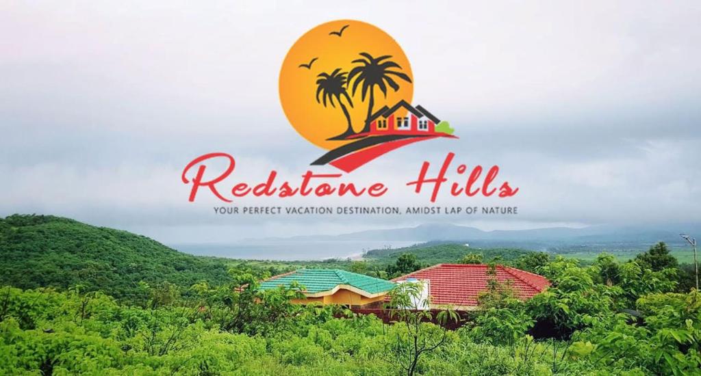 ダイベーガーにあるRedstone Hills, Diveagarのジャングル内のリゾートの看板