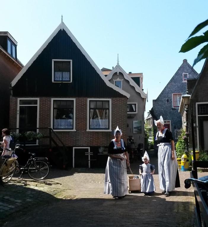 Family fisherman's house Volendam - Two-Bedroom Apartment
