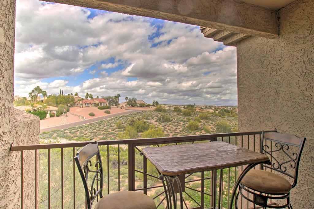 Sunny Fountain Hills Condo with Community Pool!, Fountain Hills