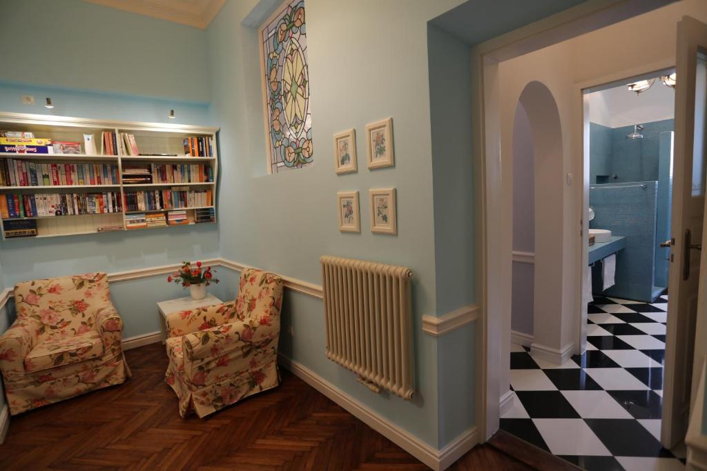 Blueberry Apartments - 10