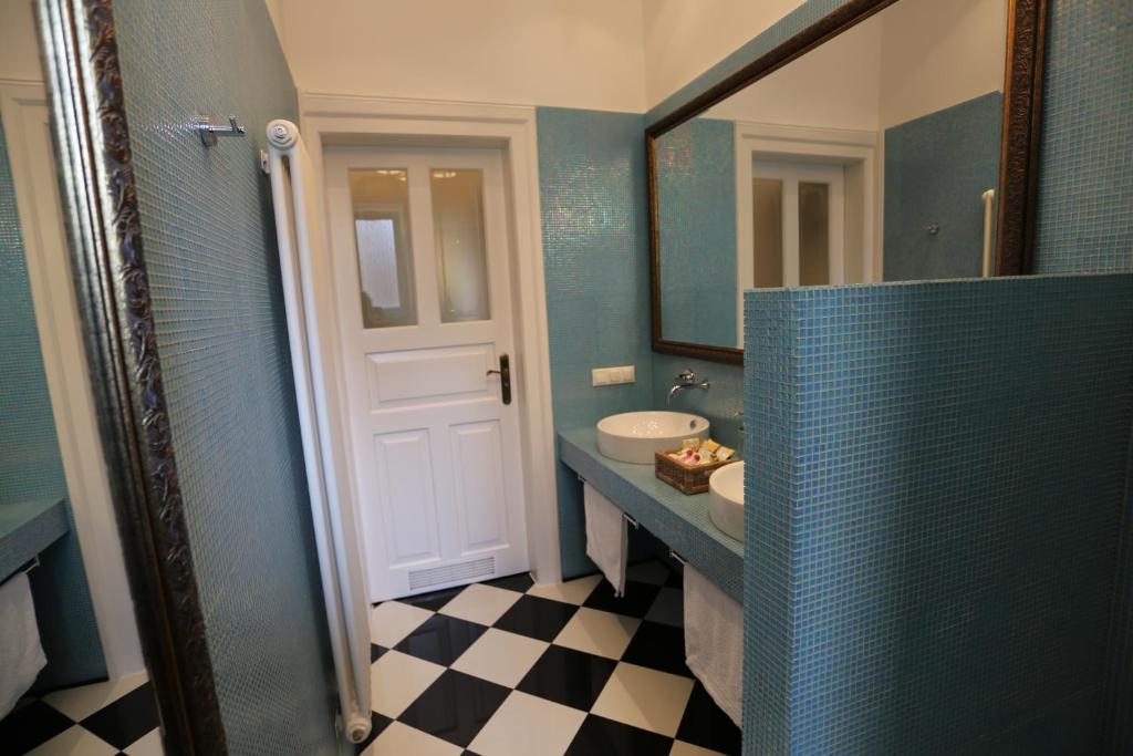 Blueberry Apartments - 11