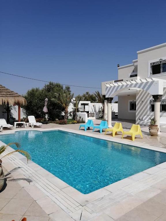 Piscine de l'établissement villa avec piscine privée 4 chambres 10 personnes ou située à proximité