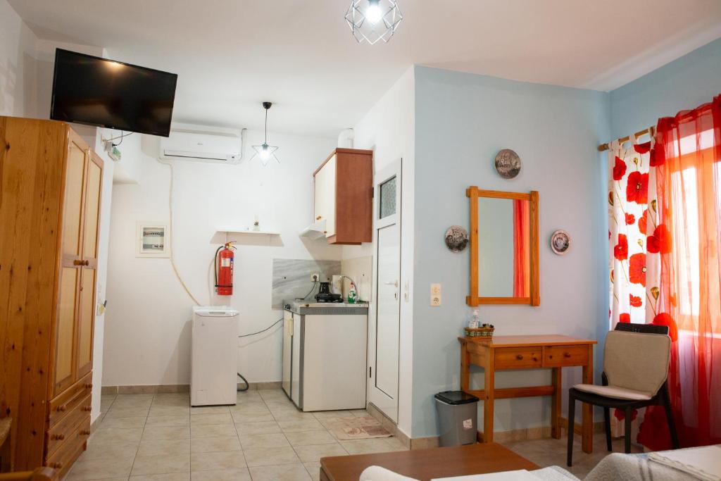 TRADITIONAL HOUSE ALEPIS IN AREOPOLIS - 19