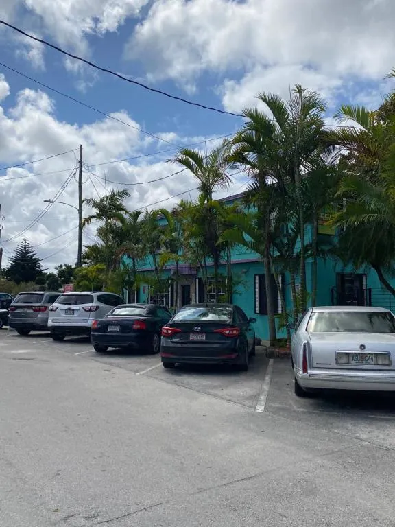 Hoosville Hostel (Formerly The Everglades Hostel) in Homestead