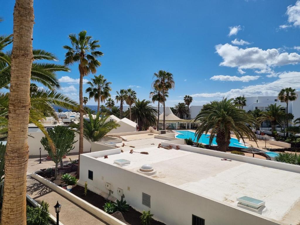 Bazén v ubytování Apartamento MARIA 26 PLAYA ROCA nebo v jeho okolí