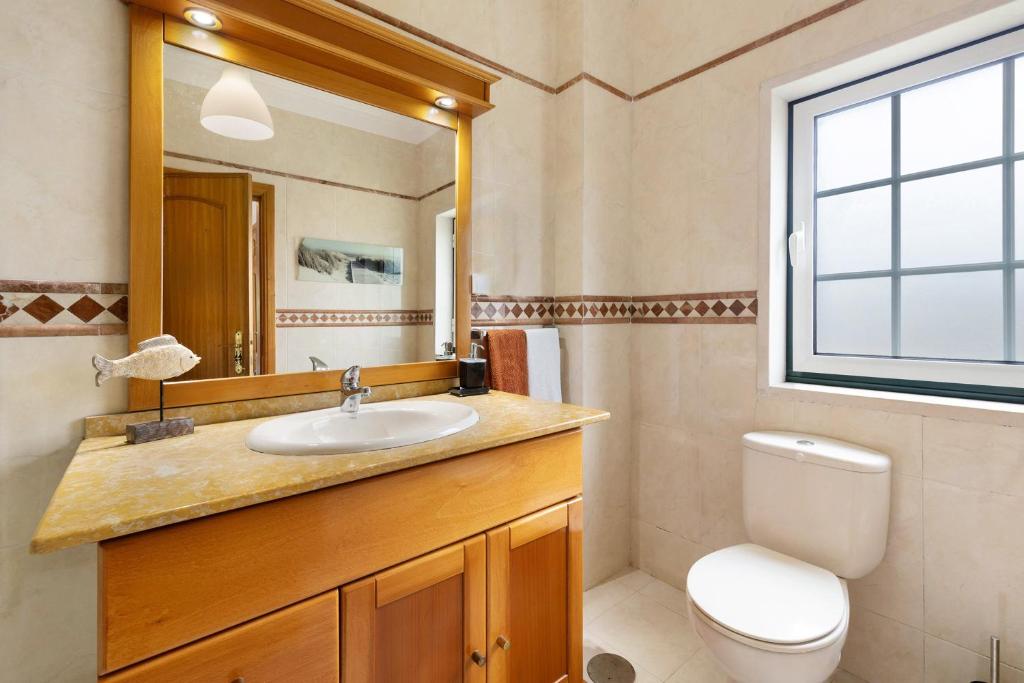 Koupelna v ubytování Family Friendly Villa Aroeira Golf