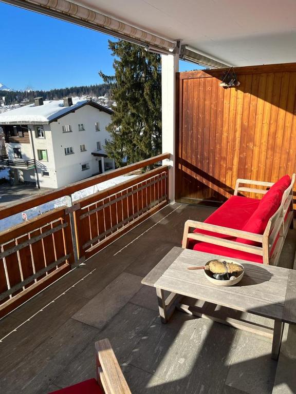 Balkón nebo terasa v ubytování Spacious apartment up to 6 people in Flims