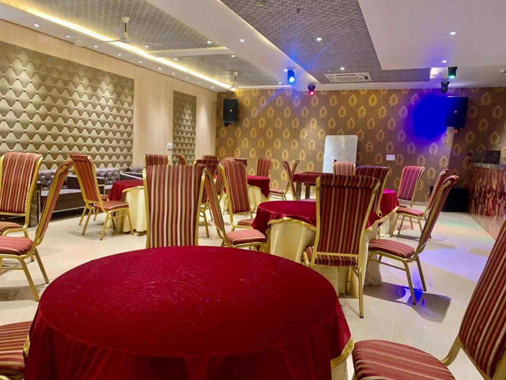 Posezení v ubytování Hotel Tripple Tree - Karol Bagh