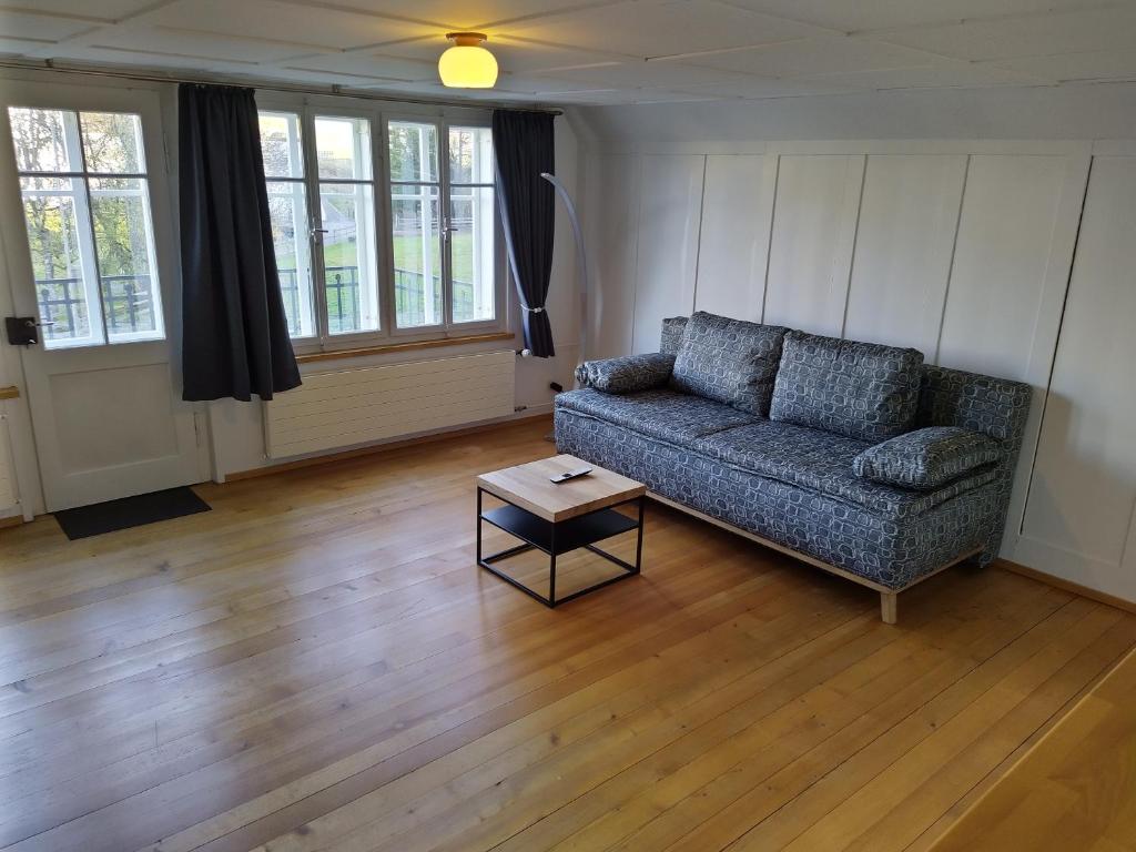 Posezení v ubytování Apartment Meinradsberg mit Balkon