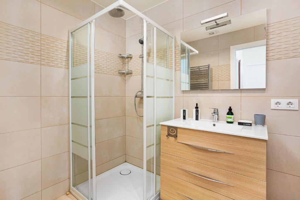 Fotografie z fotogalerie ubytování WELCS VILLA FALCONERA 017 EMP con Piscina privada v destinaci Empuriabrava