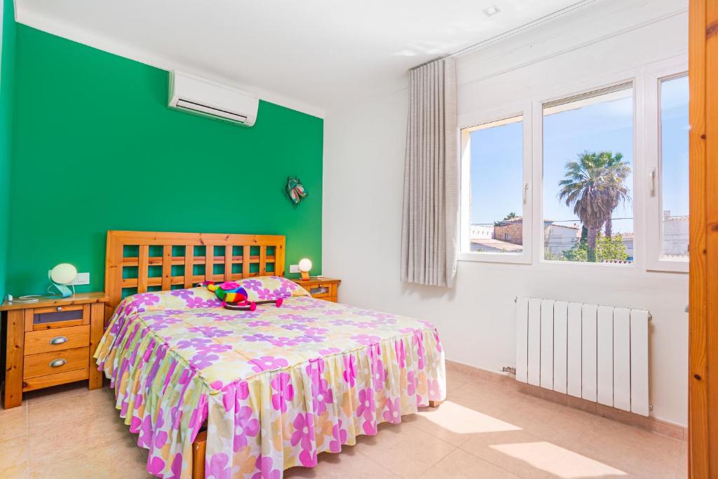 Fotografie z fotogalerie ubytování WELCS VILLA FALCONERA 017 EMP con Piscina privada v destinaci Empuriabrava