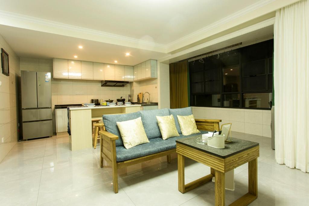 Locals Apartment House 19 - Housity