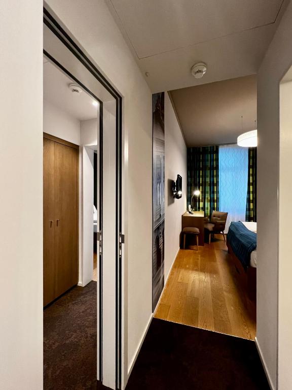 Hotel Bären am Bundesplatz - Resim 42