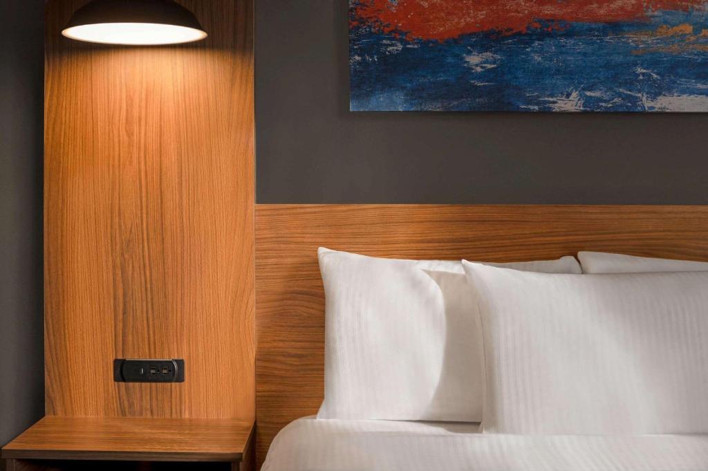 La Quinta Inn & Suites by Wyndham Marysville photo