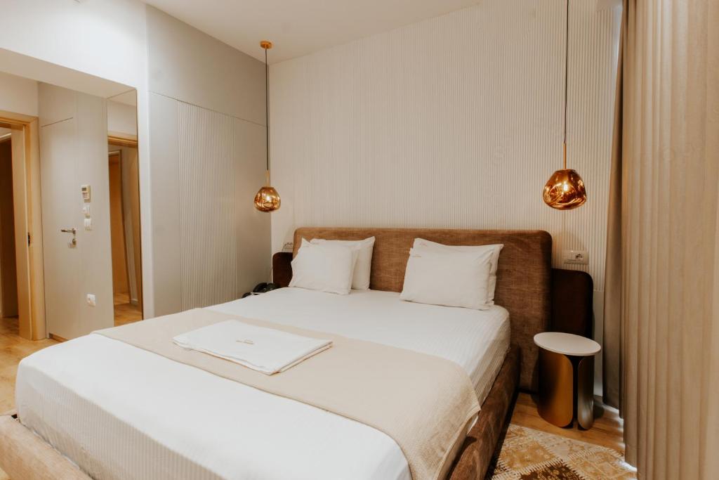 Uma cama ou camas num quarto em Sharm Hotel Luxury