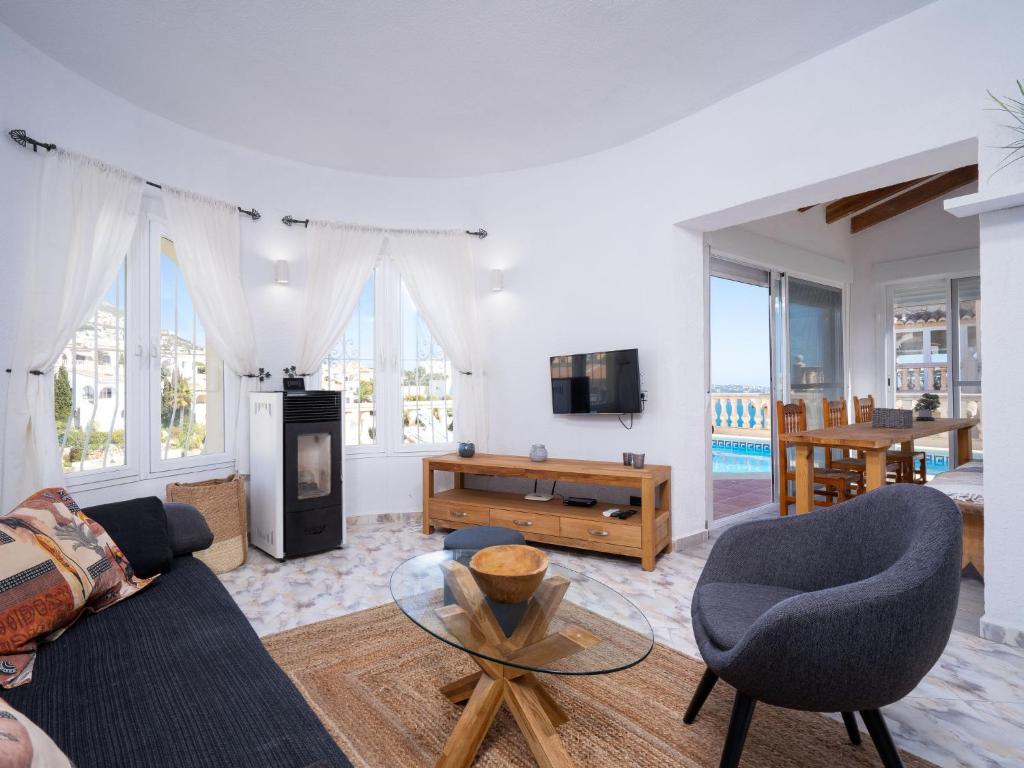 Telewizja i/lub zestaw kina domowego w obiekcie Holiday Home La Lunella by Interhome