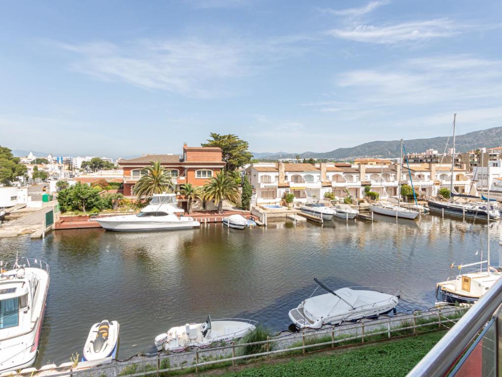 Apartment Cap Mestral, Roses – Updated 2022 Prices