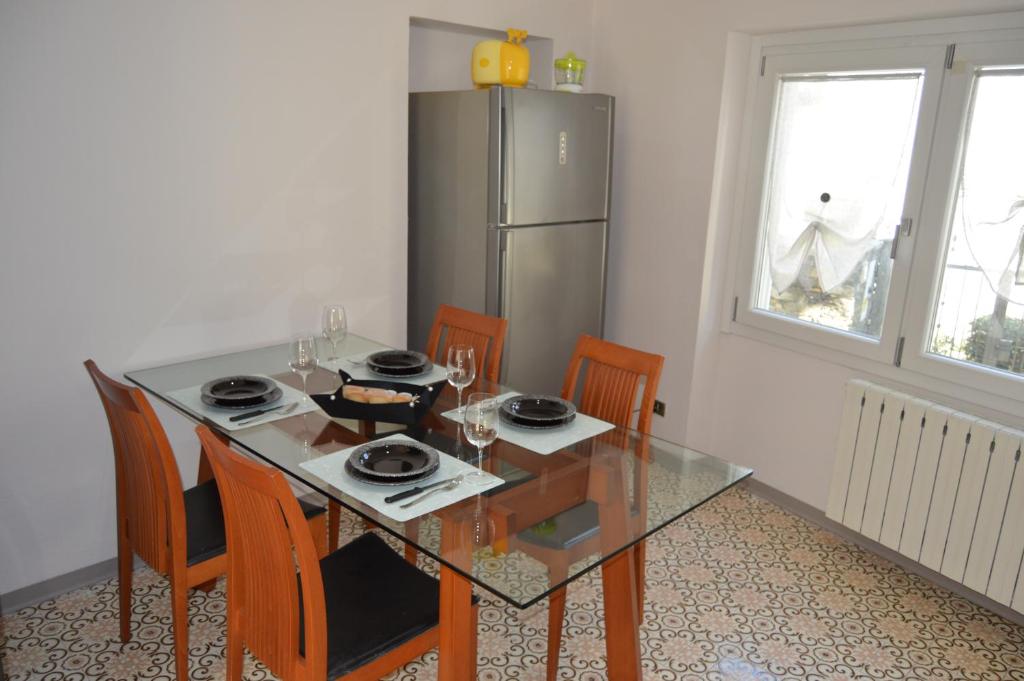 A kitchen or kitchenette at Casa della Rosina