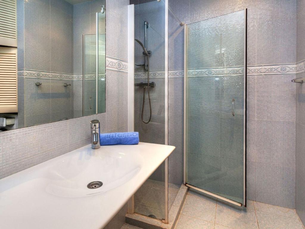 Kúpeľňa v ubytovaní Holiday Home Villa Blanca Feliu by Interhome