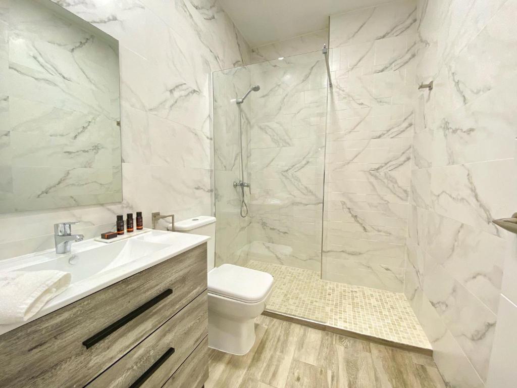 A bathroom at iloftmalaga Plaza Marina