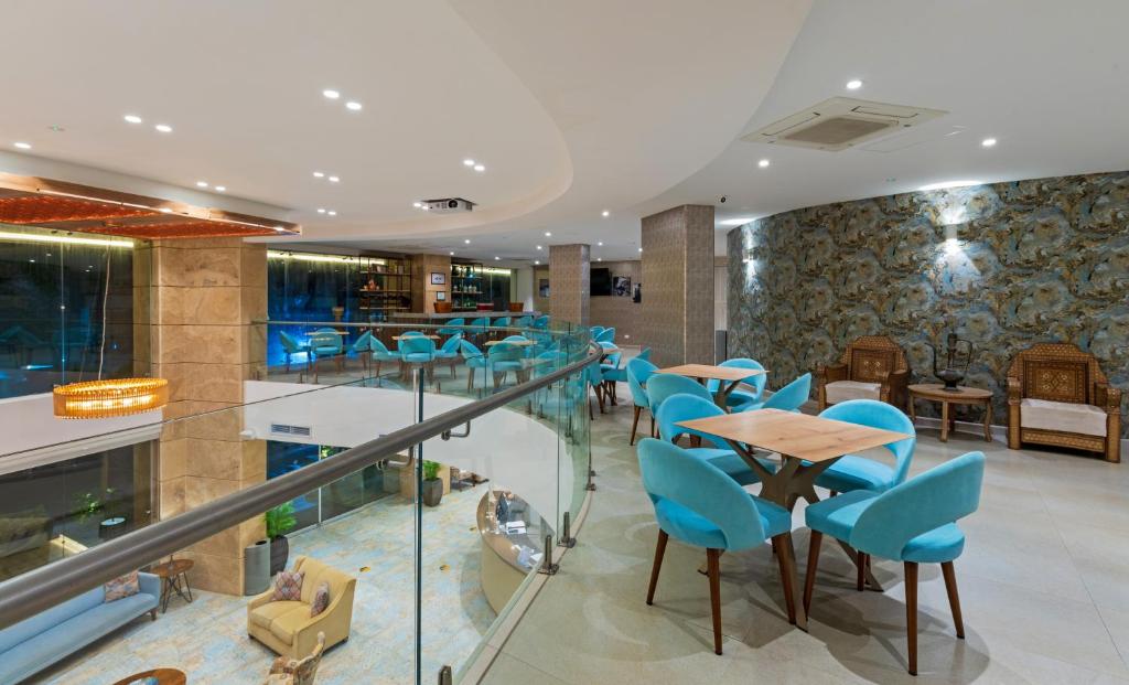 Posezení v ubytování Samawi Hotel