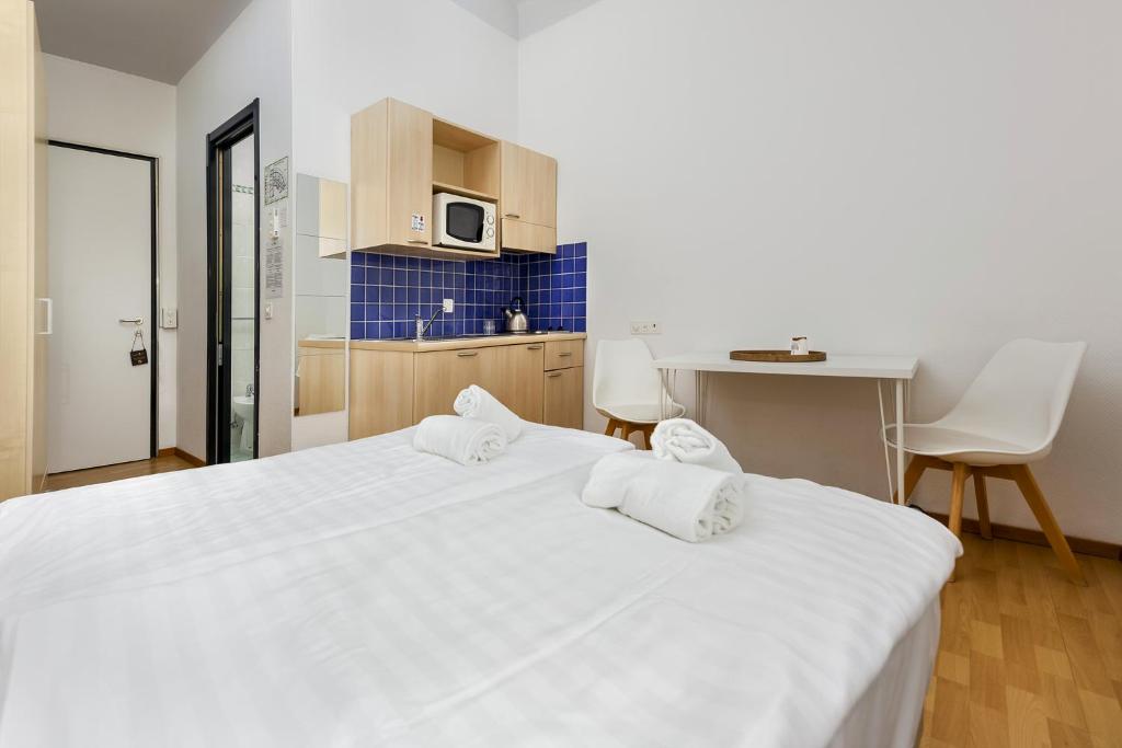 GuestHouse Lugano Center by LR - Resim 36