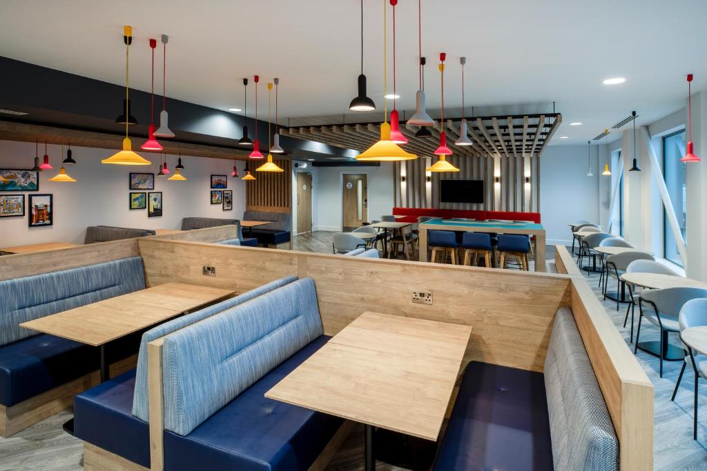 Holiday Inn Express Cambridge West - Cambourne by IHG - Resim 26