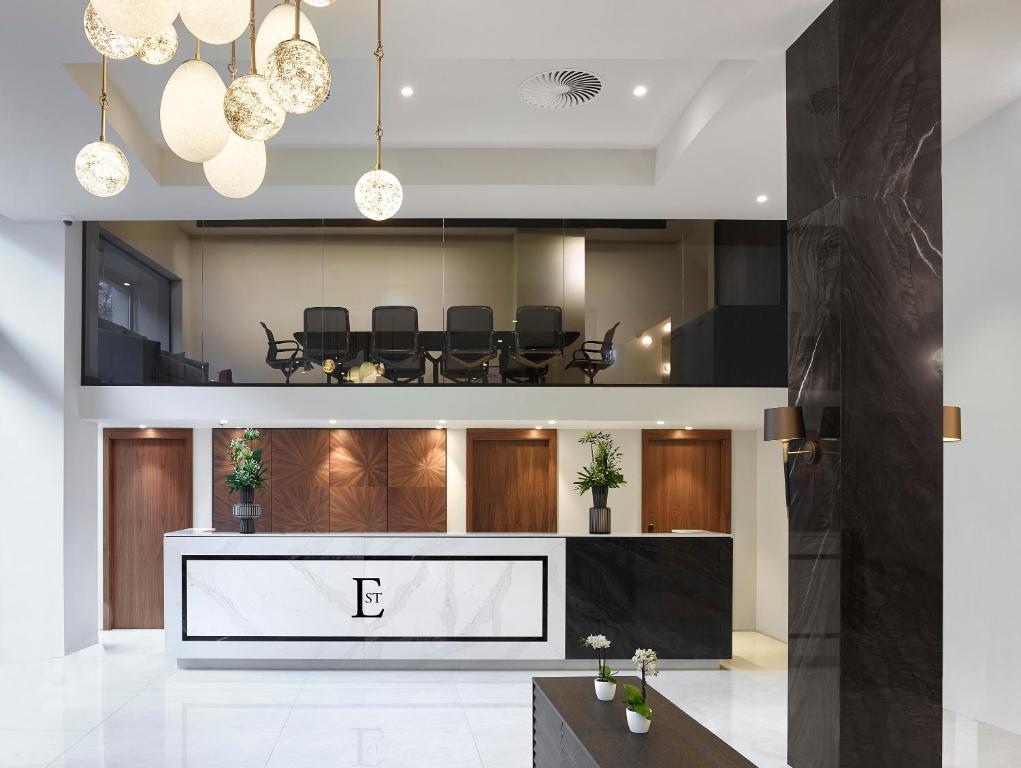 EST Grand Hotel Savoy - Resim 31