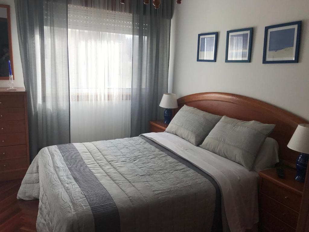 Apartamentos turísticos CHUS - Apartamento De Dos Dormitorios
