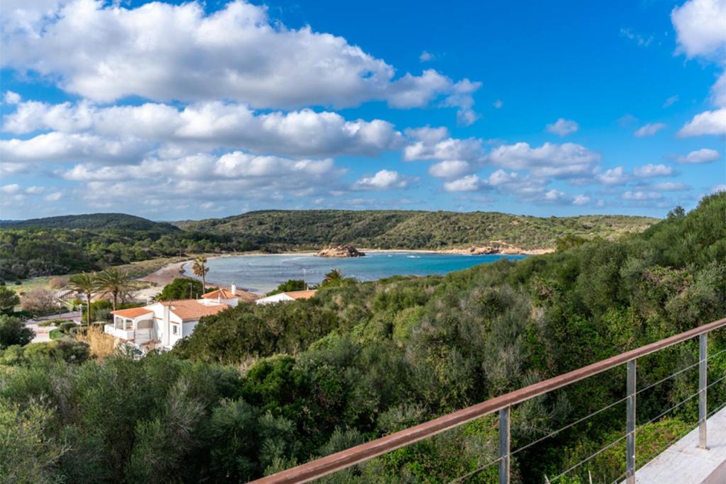 Casa de diseño con vistas a la playa de Es Grao, Menorca, Es ...