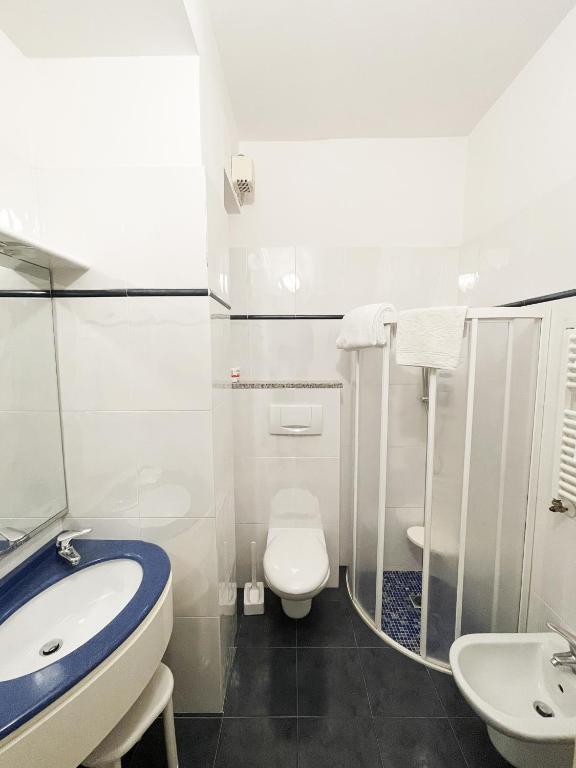 Koupelna v ubytování Hotel Gabbiano