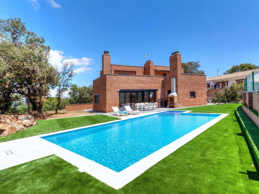 Bazén v ubytovaní Holiday Home Avets by Interhome alebo v jeho blízkosti