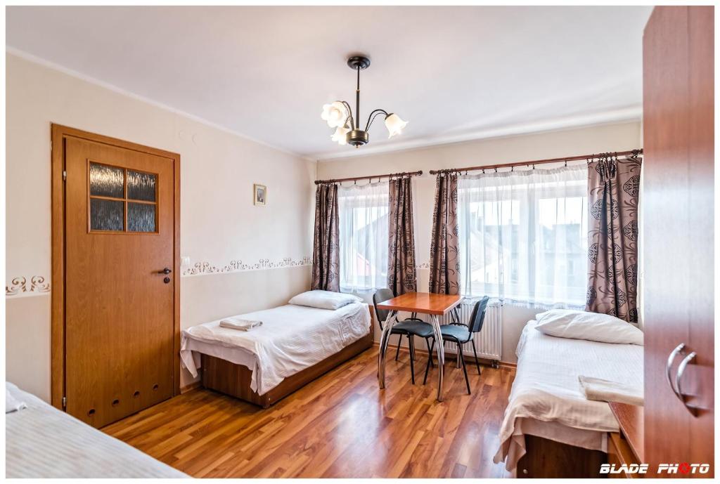 Kompleks Noclegowy Warka - Chambre Triple Avec Salle De Bains Privative