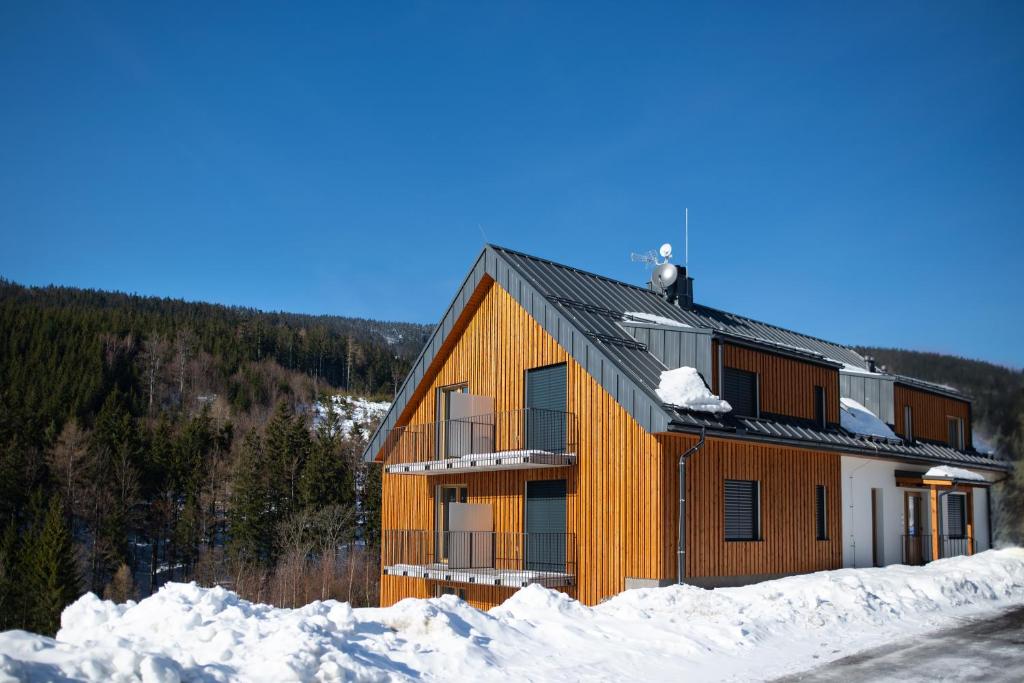 Landskap semula jadi dekat dengan apartmen