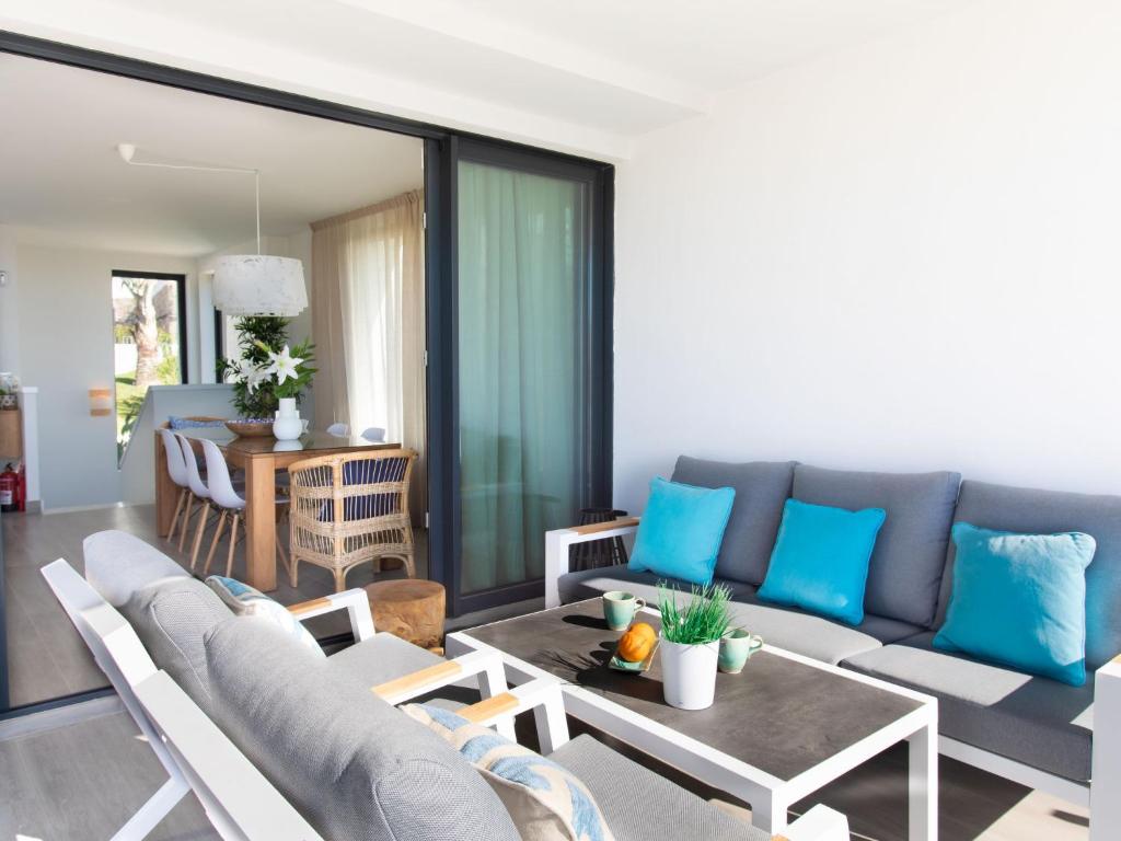 Posedenie v ubytovaní Holiday Home Royal Palm by Interhome