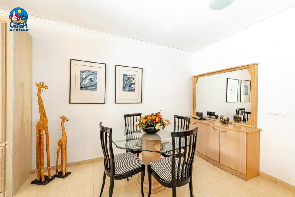 Kuchyň nebo kuchyňský kout v ubytování Apartamentos Sant Jaume Casa Azahar