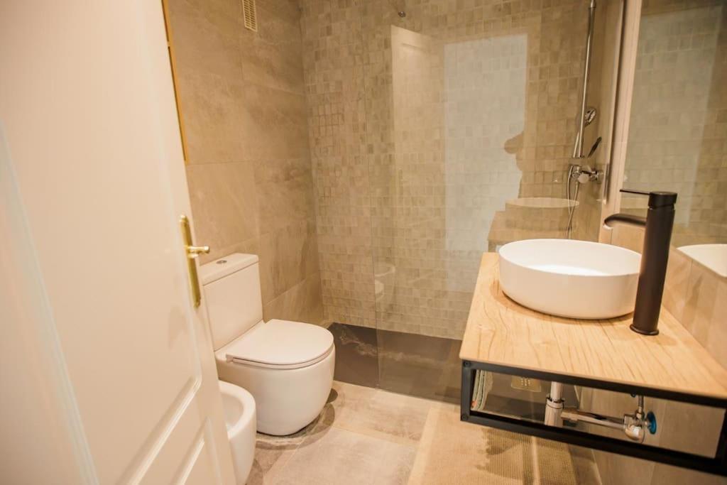 Contemporary Apartment across Marbella Club Hotel, Marbelja ...