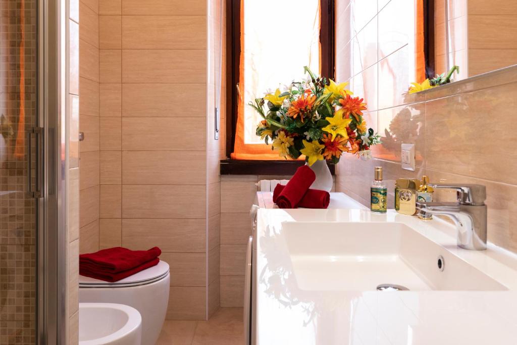 Kúpeľňa v ubytovaní BICOCCA HOME - 2 Bedrooms