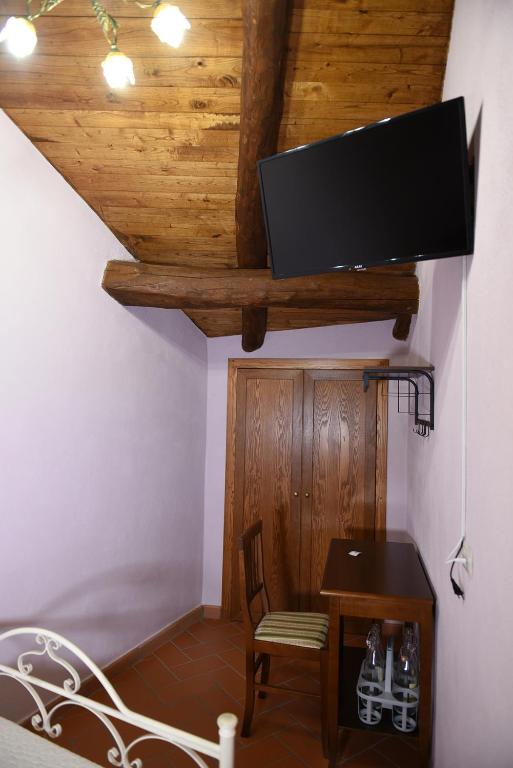 Casa Vacanze Nicola e Lina - Camera Singola Con Bagno In Comune