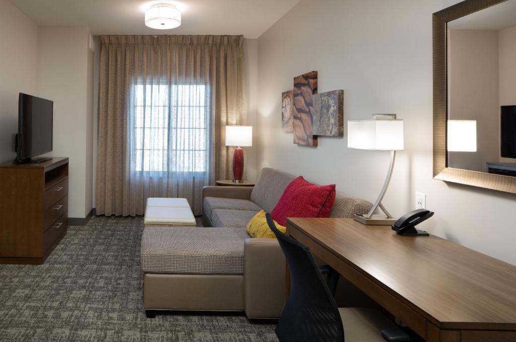 Staybridge Suites - Phoenix – Biltmore Area by IHG photo