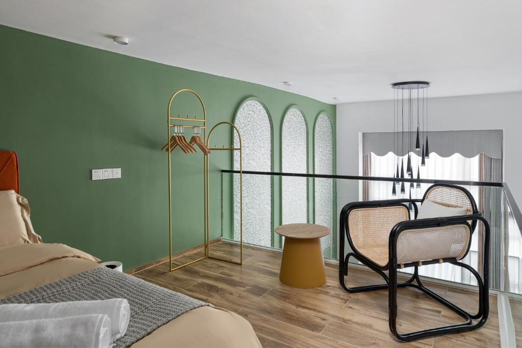 Locals Apartment Place 00 - Appartamento Con Balcone